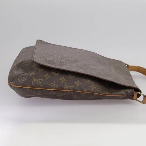 LOUIS VUITTON Monogram Musette Shoulder Bag - Picture 4 of 15